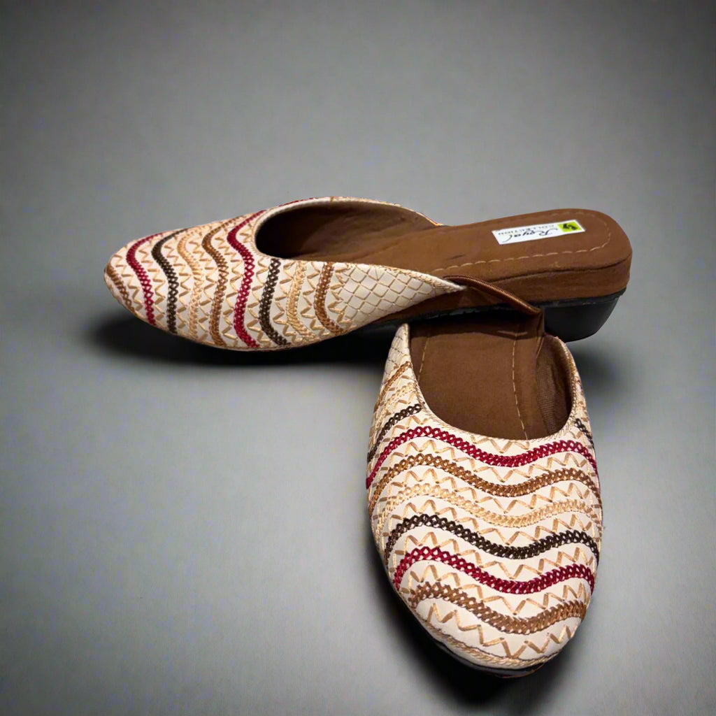 Multicolor kashida jutti for women #WJ101