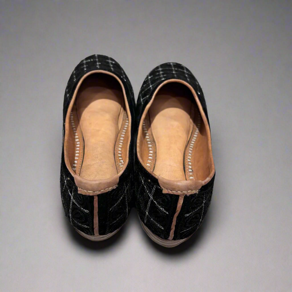 Black Leather Jutti for Women #WJ109