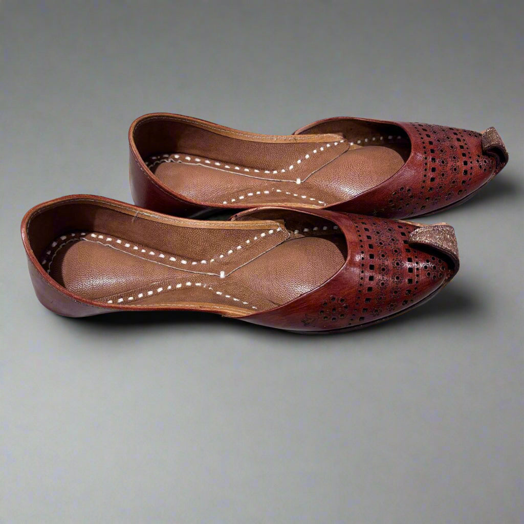 Brown Leather Chhedak Jutti for women #WJ105