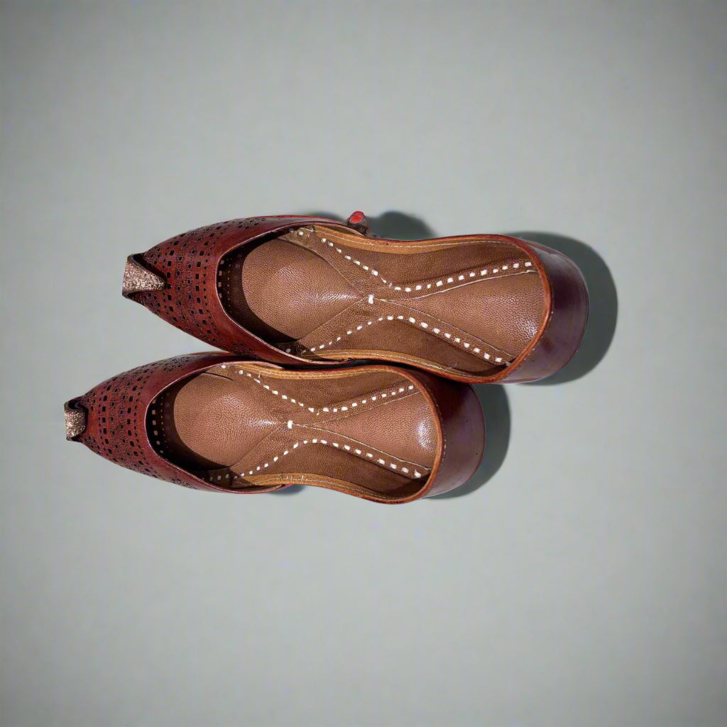 Brown Leather Chhedak Jutti for women #WJ105