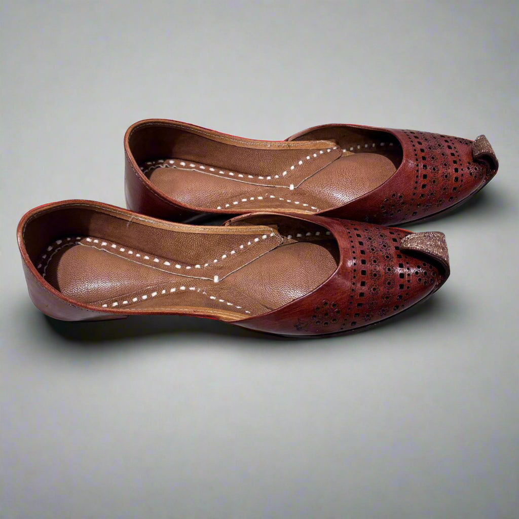 Brown Leather Chhedak Jutti for women #WJ105